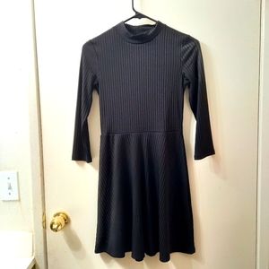 FOREVER 21 casual long sleeve dress s/p